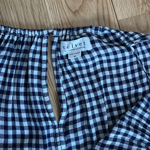 Velvet by Graham and Spence women’s medium open shoulder shirt in blue checker - Picture 3 of 4